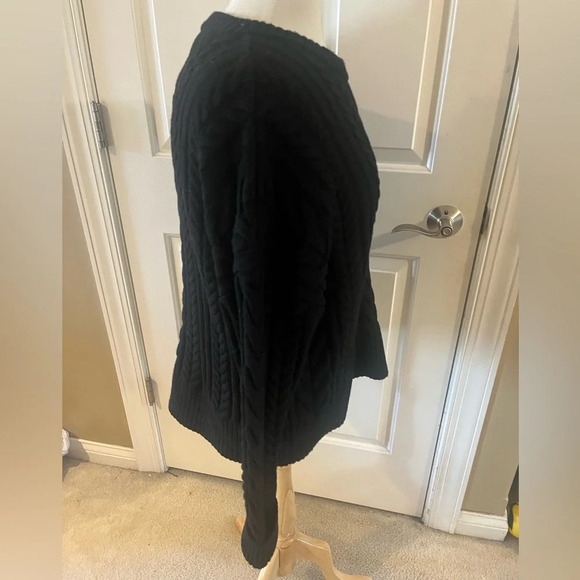 Black Cable knit sweater by Philosophy-NWT -Size Large, Warm and Cozy - Picture 4 of 8